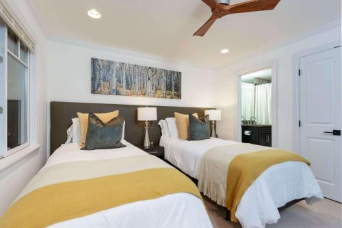 Updated 3BR, 3BA with Pool - Steps to Town, Aspen (fotografie 10)