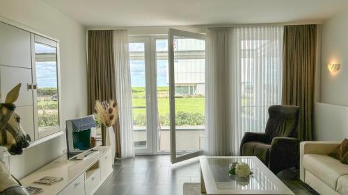 One-Bedroom Apartment image 10