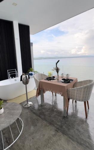 615381302 Epic Suites Bohol ADULTS ONLY