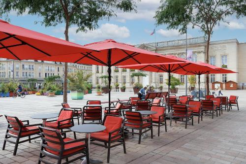 فندق فيكتور (Hotel Victor) in Beauvais City Center