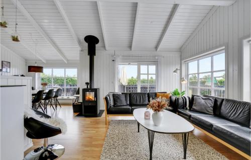  5 Bedroom Amazing Home In Haderslev in Flovt