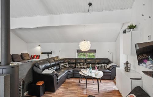 4 Bedroom Cozy Home In Brovst in Brovst