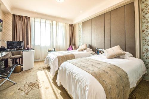 Beijing Zhongyu Century Grand Hotel