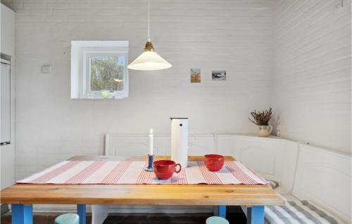 ห้องครัว, 3 Bedroom Gorgeous Home In Jerup in ใจกลางเมืองเยรูป