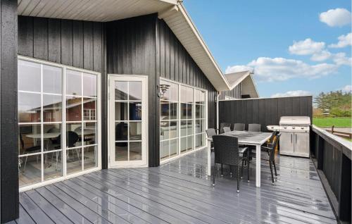 Exterior view, Beautiful Home In Hvide Sande With Wifi in Klegod
