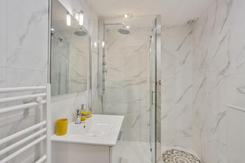 143 Suite La Française Superbe Appartement à Paris, Paris (photo 10)