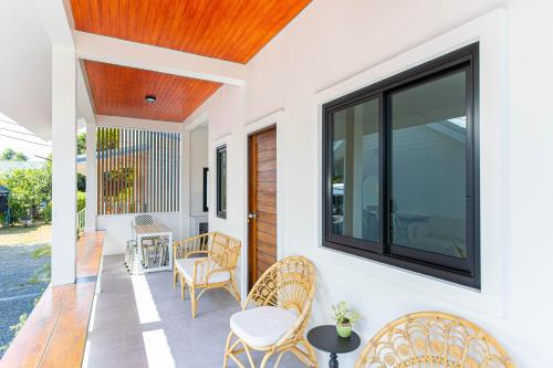 Vawa Guesthouse in Lat Ya