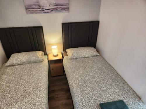 Dublin Deluxe Twin or king bed Studio Near Airport & City, Dublin