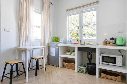 Vawa Guesthouse in Lat Ya