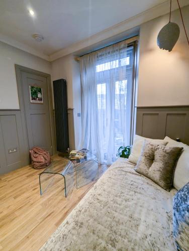 Charming 1 Bedroom in Edinburgh's West End