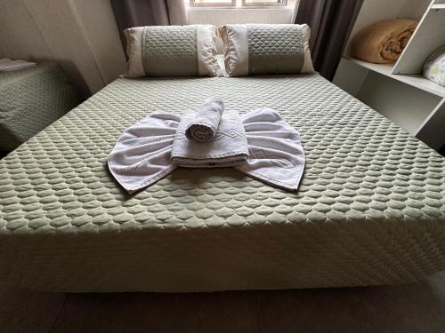 Standard Triple Room image 2