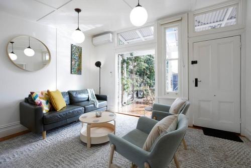 Brunswick Hideaway (A Gem in Brunswick)