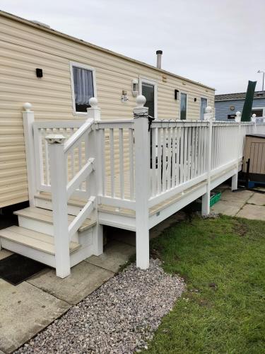 3 Bedroom Caravan, Edi Rita, Robin Hood, Pet Friendly, Meliden