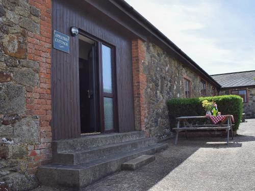 Exterior view, Appletree - 28555 in Central Wight