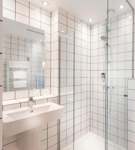 Libertel Canal Saint Martin - image 10