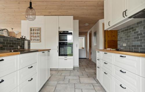 Kitchen, Lovely Home In Bedsted Thy With Sauna in Bedsted Thy