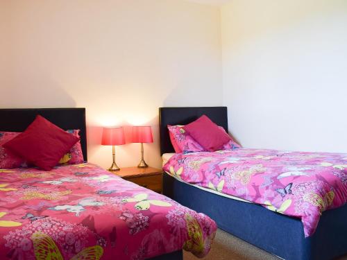 Exterior view, Cherry - 28556 in Central Wight