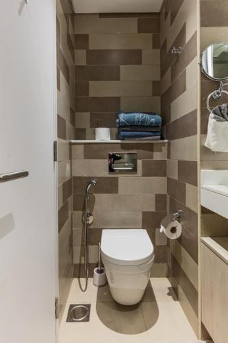 Fully-equipped studio Palm Jumeirah, Seven, Dubaï (photo 2)