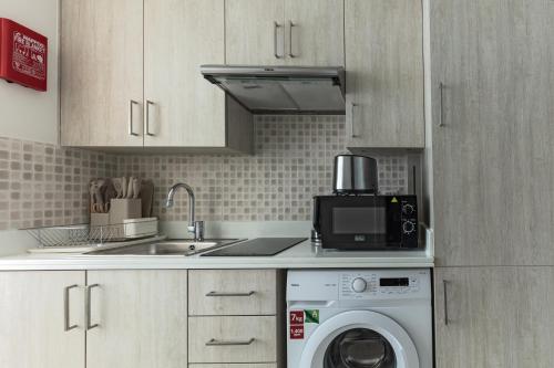 Fully-equipped studio Palm Jumeirah, Seven, Dubaï (photo 10)