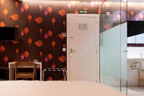 Host & Home - image 6