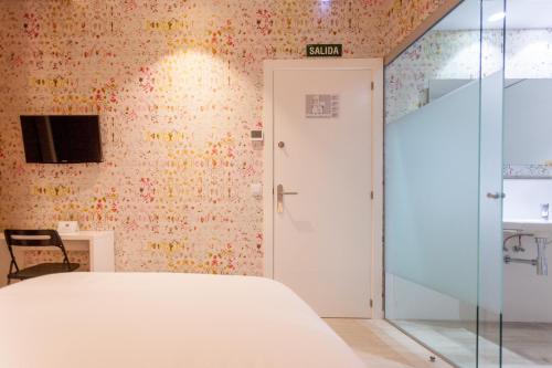 Host & Home - image 12