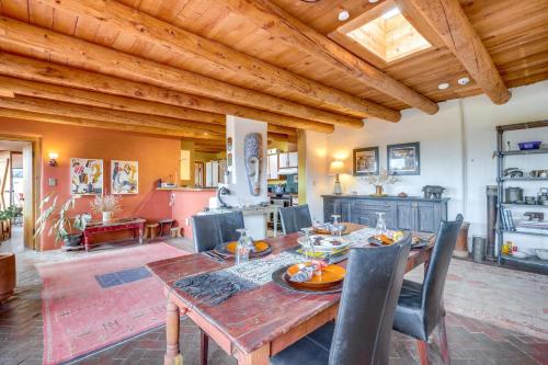 Zuri House Eclectic Santa Fe Rental with Hot Tub in Santa Fe, USA