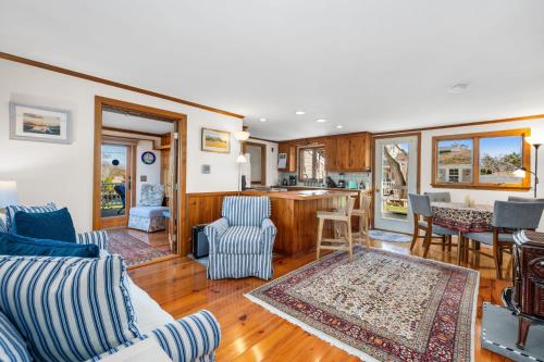 50 Dexter Avenue - Sandwich - The Cottage in Sandwich, USA