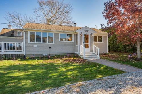 50 Dexter Avenue - Sandwich - The Cottage in Sandwich, USA