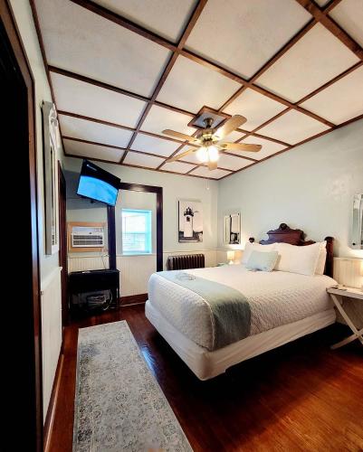 1 queen bed