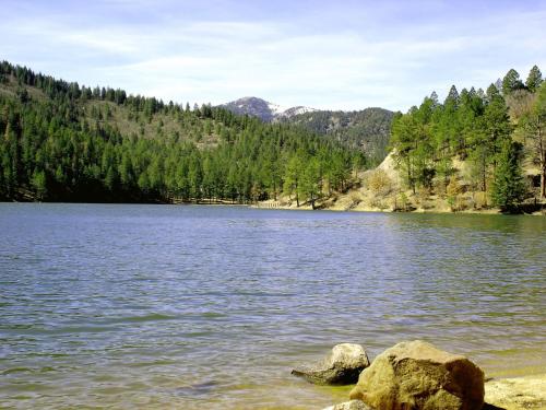 Pinon Park B11 2 BR Mountain Views Deck WiFi Sleeps 4 - main image