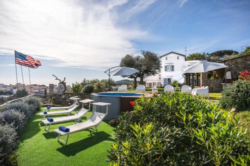  Villa dei Golfi in SantʼAgata sui Due Golfi