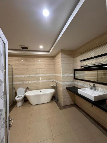 Bathroom, Maxwell inn  in Taiping