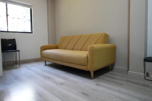 Económica Suite en sector Manila el Poblado M102 By Roots Rentals, Medellín (foto 10)