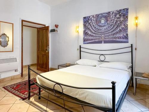 Vatican Art Apartment 3