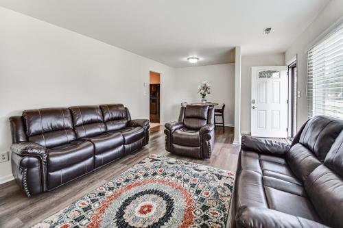 3 Mi to Huntington Beach Hampton Family Home! in Hampton, USA