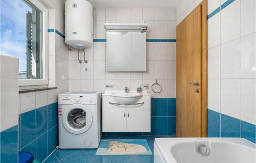 Cozy Home In Lokve With Jacuzzi Cozy Home In Lokve With Jacuzzi