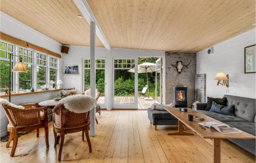  Amazing Home In Hornslet With Kitchen in Hornslet