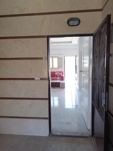 . Guest house science W 1