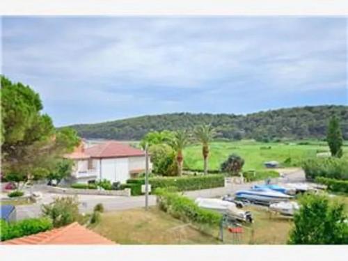 Apartment with 2 bedrooms in Kampor with enclosed garden and WiFi 500 m from the beach - image 5