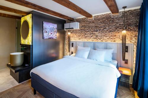 Rokin Hotel - image 4