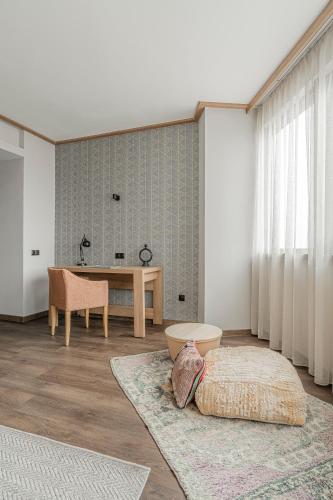 WN LAB Hotel - including breakfast and parking Room Type - Deluxe Twin Room