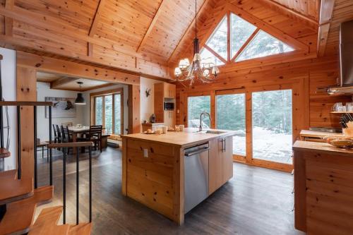 Zazz - For precious moments with family or friends in Chertsey (QC)