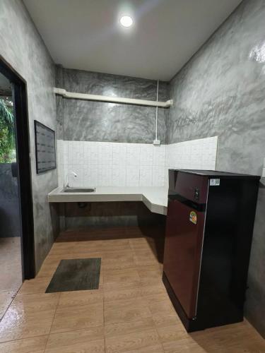 Kitchen, Lanta KS Garden in Baan Loh Du Yong