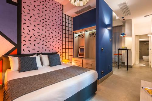 Futurism - Luxury Apartments by Design Club Collection, Bolonia