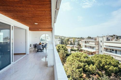 Grand Sea View Apartment 3' from Kavouri Beach, Atene (foto 10)