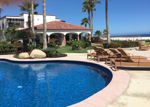 Sampaguita Beachfront 3 Bedroom Villa townhouse in San José del Cabo, Mexico