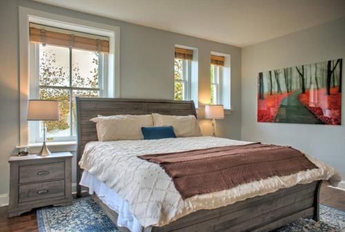 Huge Spacious Condo Sleeps 10 Close to Biltmore and Asheville Downtown in Asheville, USA