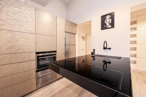 Środmieście Apt - Top Location, Tram&Park nearby - by Rentujemy, Breslau (Foto 3)