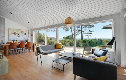  Cozy Home In Knebel With House Sea View in Knebel