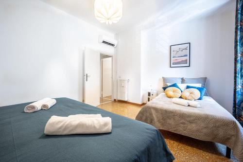 Elegant King Apartment in Testaccio Walk to Colosseum, Rome (photo 4)